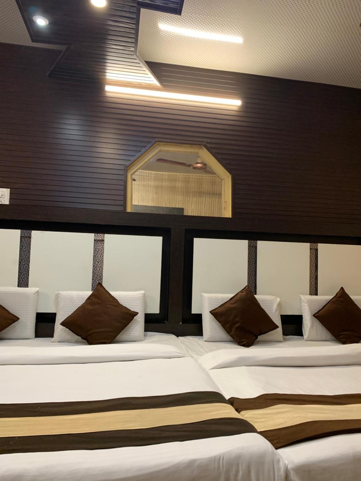 Hotel Pardesi Haridwār Exterior foto