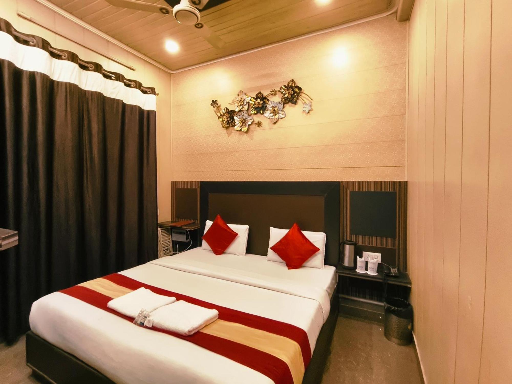 Hotel Pardesi Haridwār Exterior foto